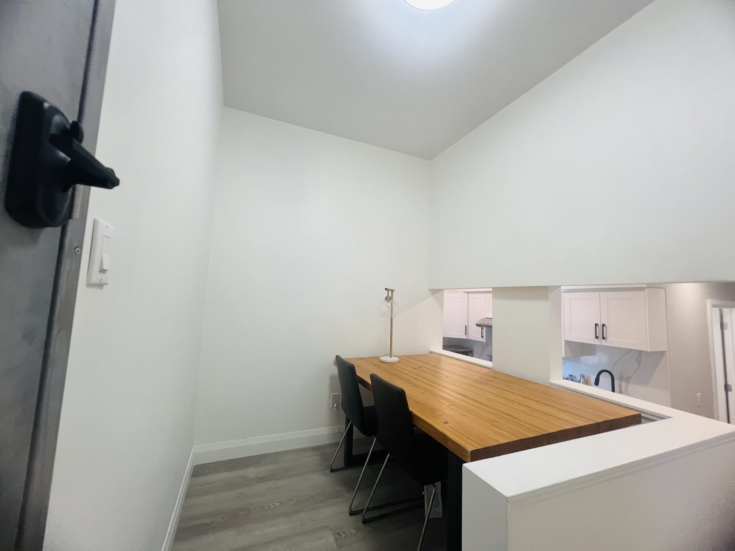 Maison Beausoleil two-level residence in Ottawa